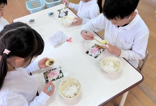 くるくる恵方巻！（5歳児）